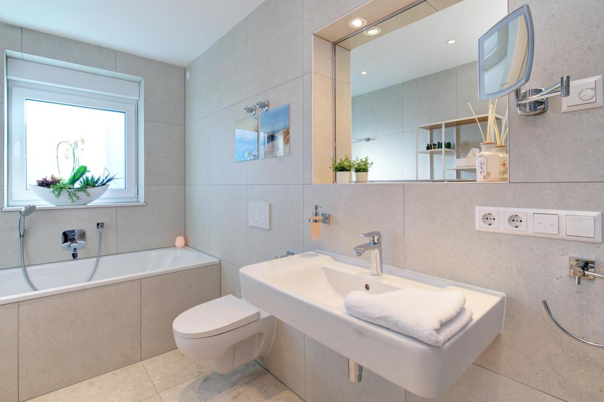BlumenRaum Ferienwohnung 2 Карлсруе Екстер'єр фото