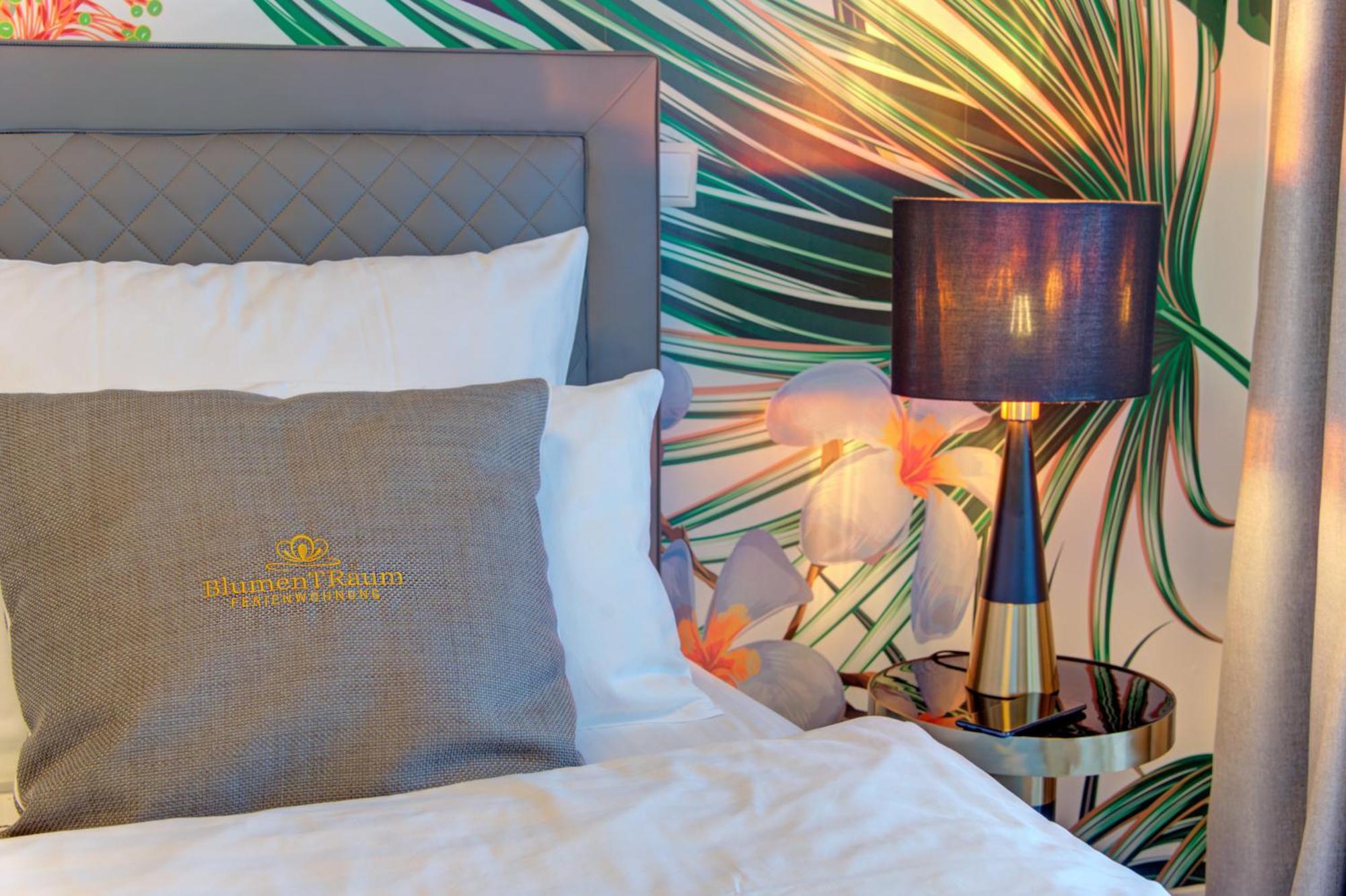 BlumenRaum Ferienwohnung 2 Карлсруе Екстер'єр фото